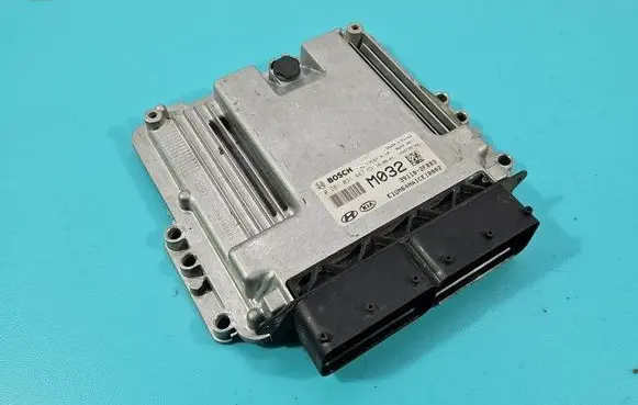 KIA Sorento Engine control unit/module ECU 0281031447 IMPRK1504359
