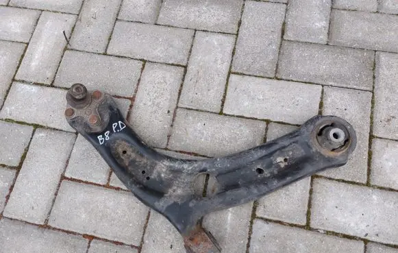 Front lower control arm/wishbone