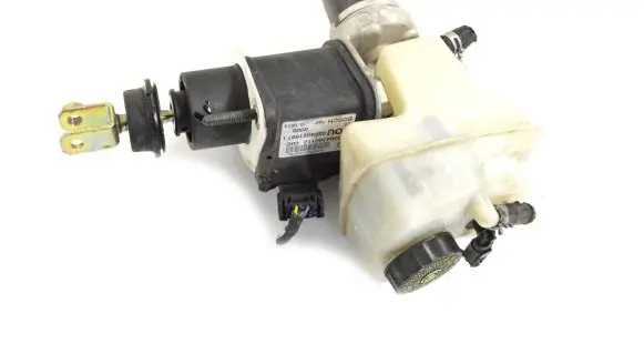 Mercedes-Benz SL R230 Master brake cylinder A0004300112
