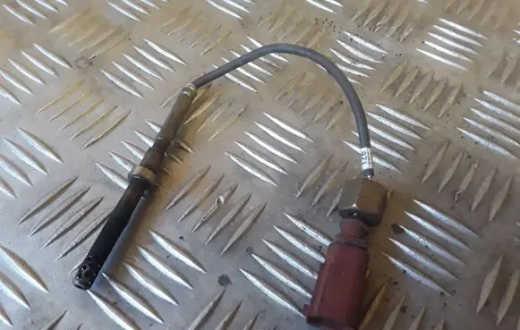 Volkswagen Crafter Exhaust gas temperature sensor 070906088AA