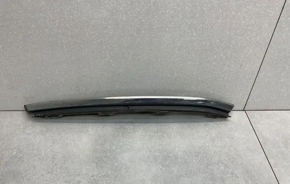 Volkswagen Golf VII Front fog light trim/grill 5G0853665M