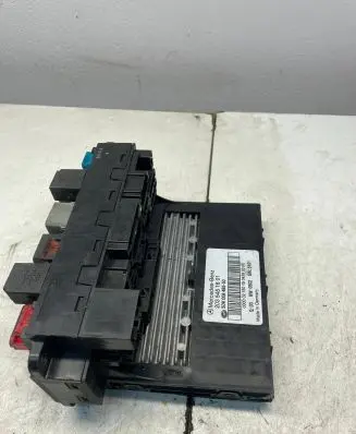 Mercedes-Benz C W203 Fuse box set 2035451601 5DK00848550