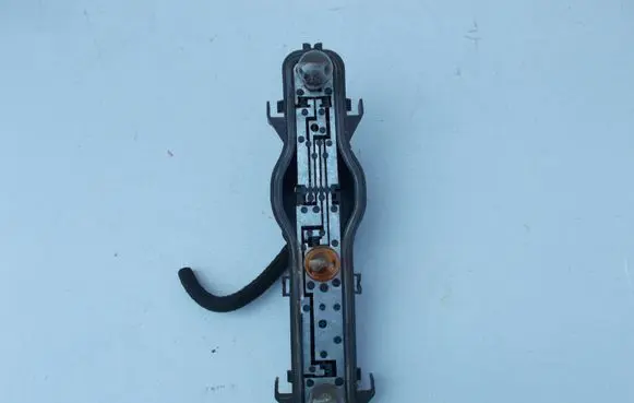 Renault Espace - Grand espace IV Tail light bulb cover holder 89023832