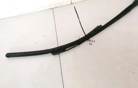 Honda HR-V Front wiper blade arm