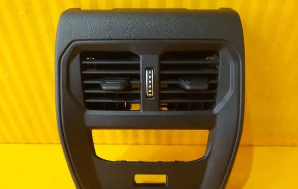 BMW M4 G82 G83 Rear air vent grill 6806816