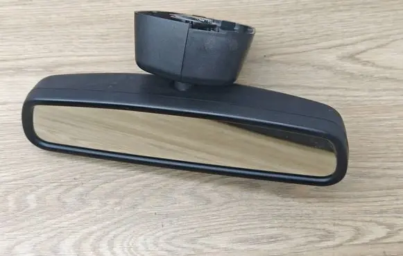 Volvo V70 Rear view mirror (interior) E11026022 E11030038