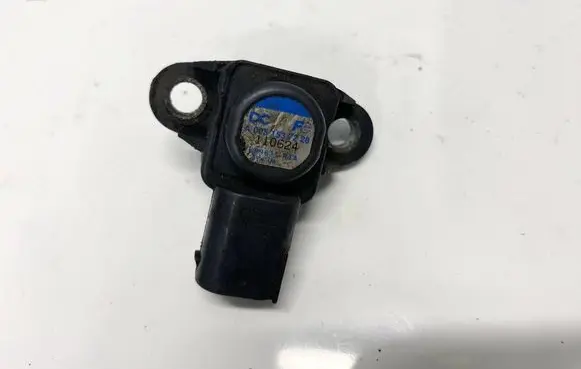 Mercedes-Benz Vito Viano W639 Air pressure sensor a0051537228 ep9631-r3a