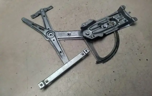 Opel Astra H Front door electric window regulator 13100417 94705321 94705319