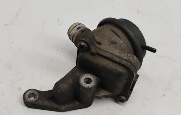 Mercedes-Benz A W168 EGR valve A0021404460 0021404460