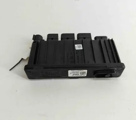 BMW 2 F44 Current control relay 8661071