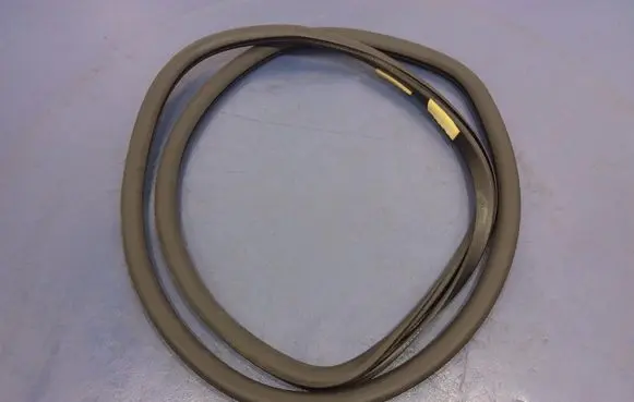 Volkswagen Phaeton Front door rubber seal 3D4867367J