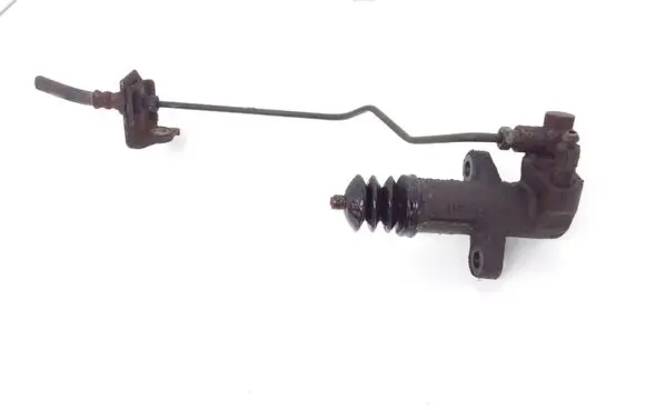 Volvo S40, V40 Clutch slave cylinder 