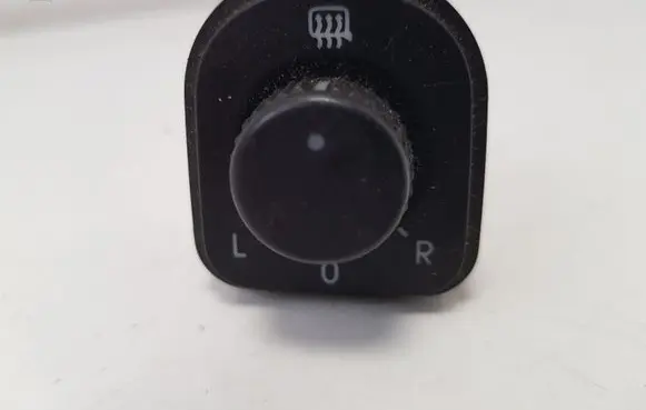 Volkswagen PASSAT B6 Wing mirror switch 1K0959565H