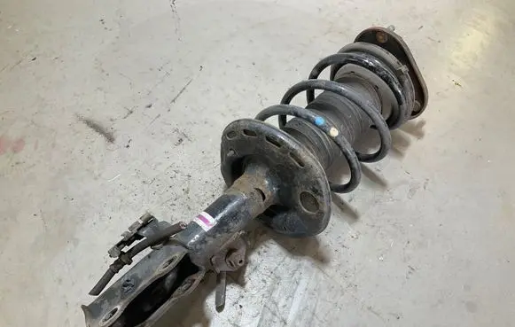 Toyota Auris E180 Front shock absorber/damper 4851002E01