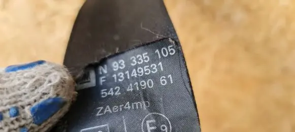 Opel Meriva A Front seatbelt 93335105