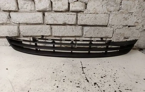 Opel Meriva B Front bumper lower grill