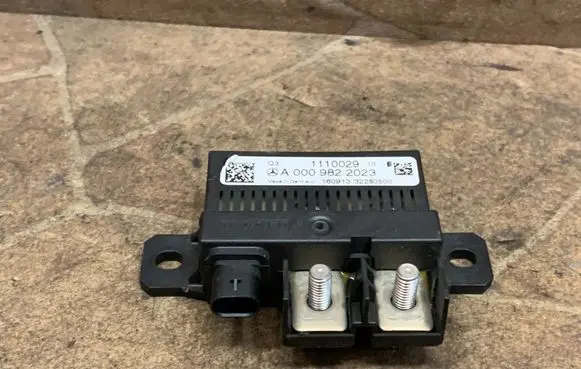 Mercedes-Benz B W246 W242 Other relay A0009822023