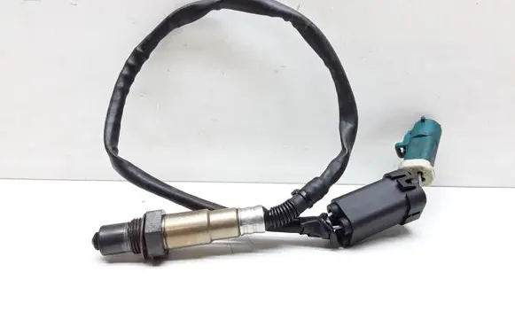 Volvo V70 Lambda probe sensor 1542042 8156572