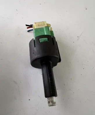 Peugeot 4007 Brake pedal sensor switch