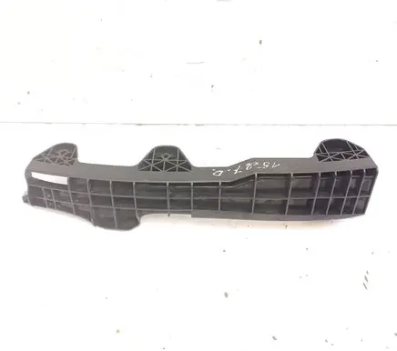 Lexus GS 300 350 430 450H Front bumper mounting bracket 5211530110