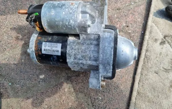 Nissan Qashqai Starter motor 233004415R