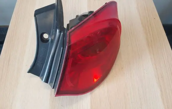 Alfa Romeo Giulietta Rear/tail lights 50513612