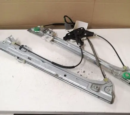 Mercedes-Benz Vito Viano W639 Front door window regulator with motor A6397200446