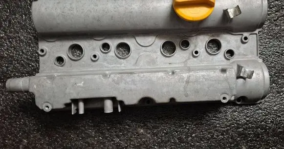 Opel Astra G Rocker cam cover F0311 9519103 9519203