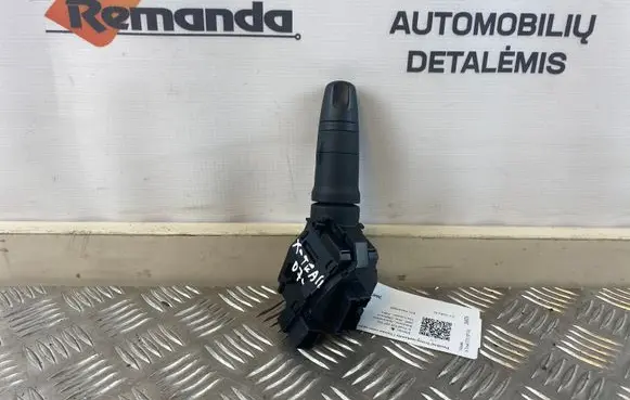 Nissan X-Trail T30 Indicator stalk 255408H700