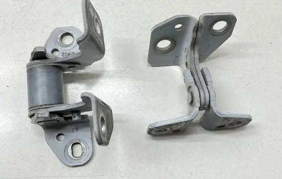 Dodge Durango III Front door hinge set 85574F