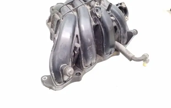 Suzuki Swift I Intake manifold