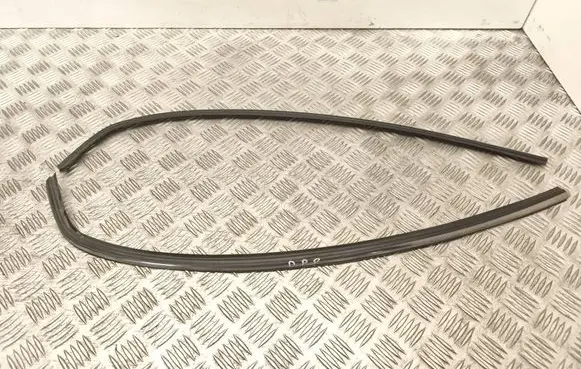 Mini One - Cooper R50 - 53 Windshield trim 