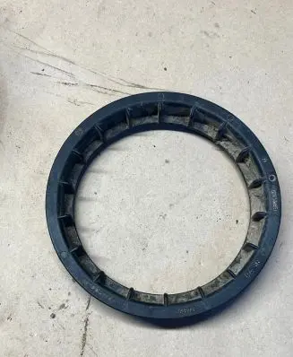 Volvo XC70 In tank fuel pump screw locking ring/nut 8649739