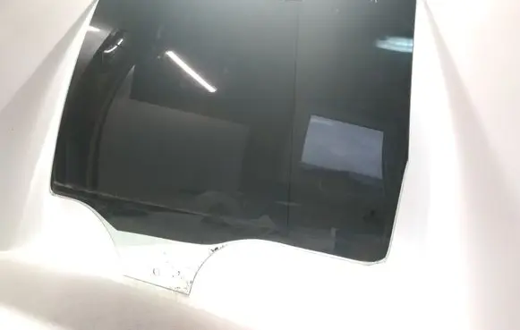 Volkswagen PASSAT B5.5 Rear door window glass