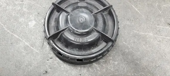 Volvo S70 V70 V70 XC Headlight/headlamp dust cover 145222