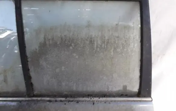 Mazda 323 Rear door window glass