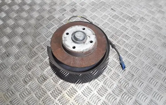 Opel Crossland X Rear wheel hub