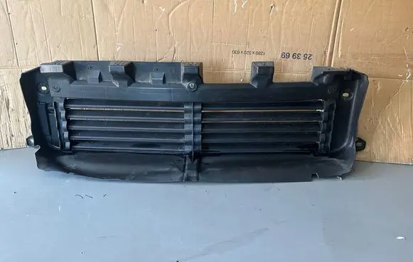 Volvo XC40 Intercooler air guide/duct channel 31455415 13112020
