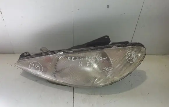 Peugeot 206 Headlight/headlamp 205706B