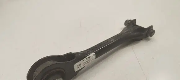 Tesla Model 3 Rear upper control arm/wishbone 104442700C