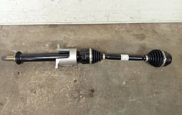BMW X1 U11 Front driveshaft 9884798 23B212JE0185 1028053