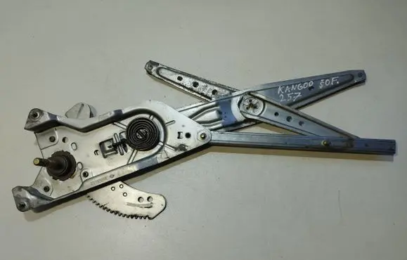 Renault Kangoo I Front door manual window regulator 8200155793