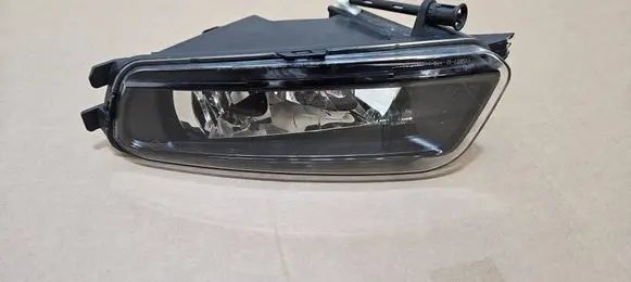 Volkswagen Sharan Front fog light 175897