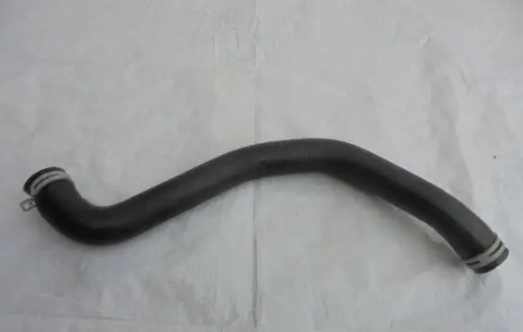 Renault Megane IV Engine coolant pipe/hose 215018135R