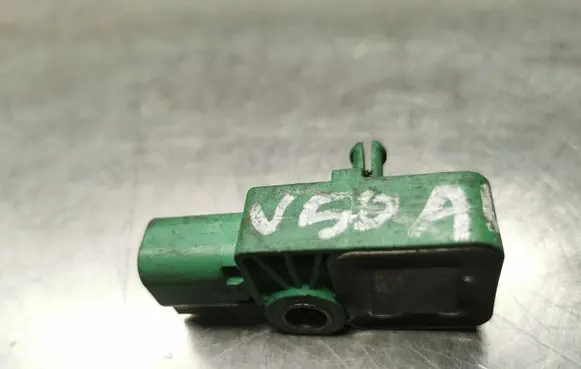 Volvo V50 Airbag deployment crash/impact sensor