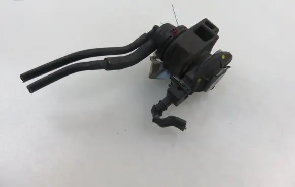 Infiniti M Vacuum valve 8200661049