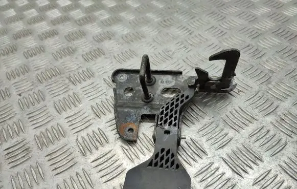 Seat Exeo (3R) Engine bonnet (hood) release handle 8E0823480F