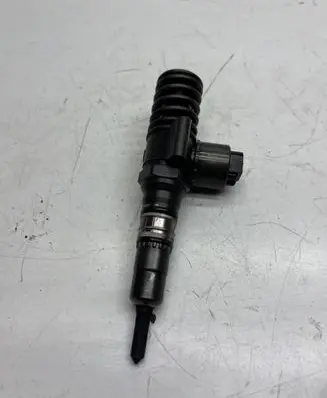 Mitsubishi Grandis Fuel injector 03G130073G