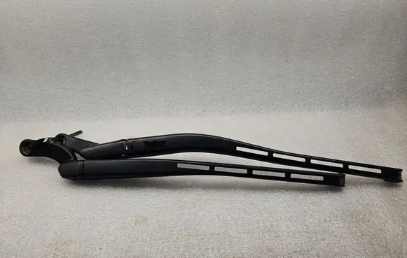 Audi A6 Allroad C5 Front wiper blade arm 4B1955408D 4B1955407D