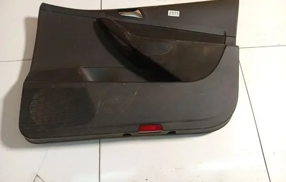 Volkswagen PASSAT B6 Front door card panel trim 3C1867012